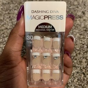 Dashing Diva Magic Press Nails-Classy Lady